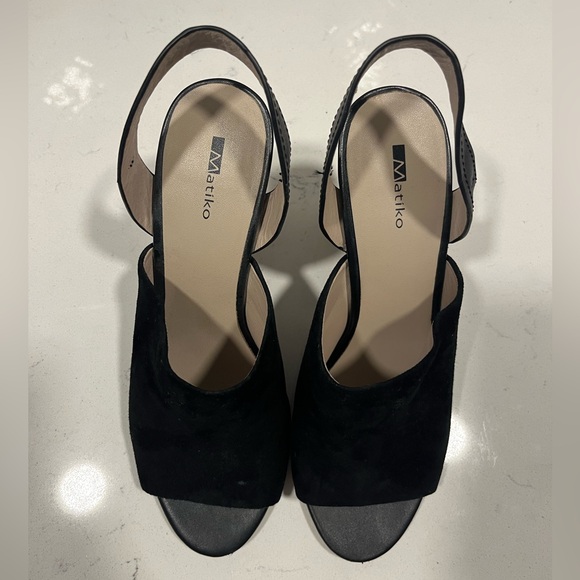 Women’s Matiko sued heel 9.5 - Picture 4 of 7